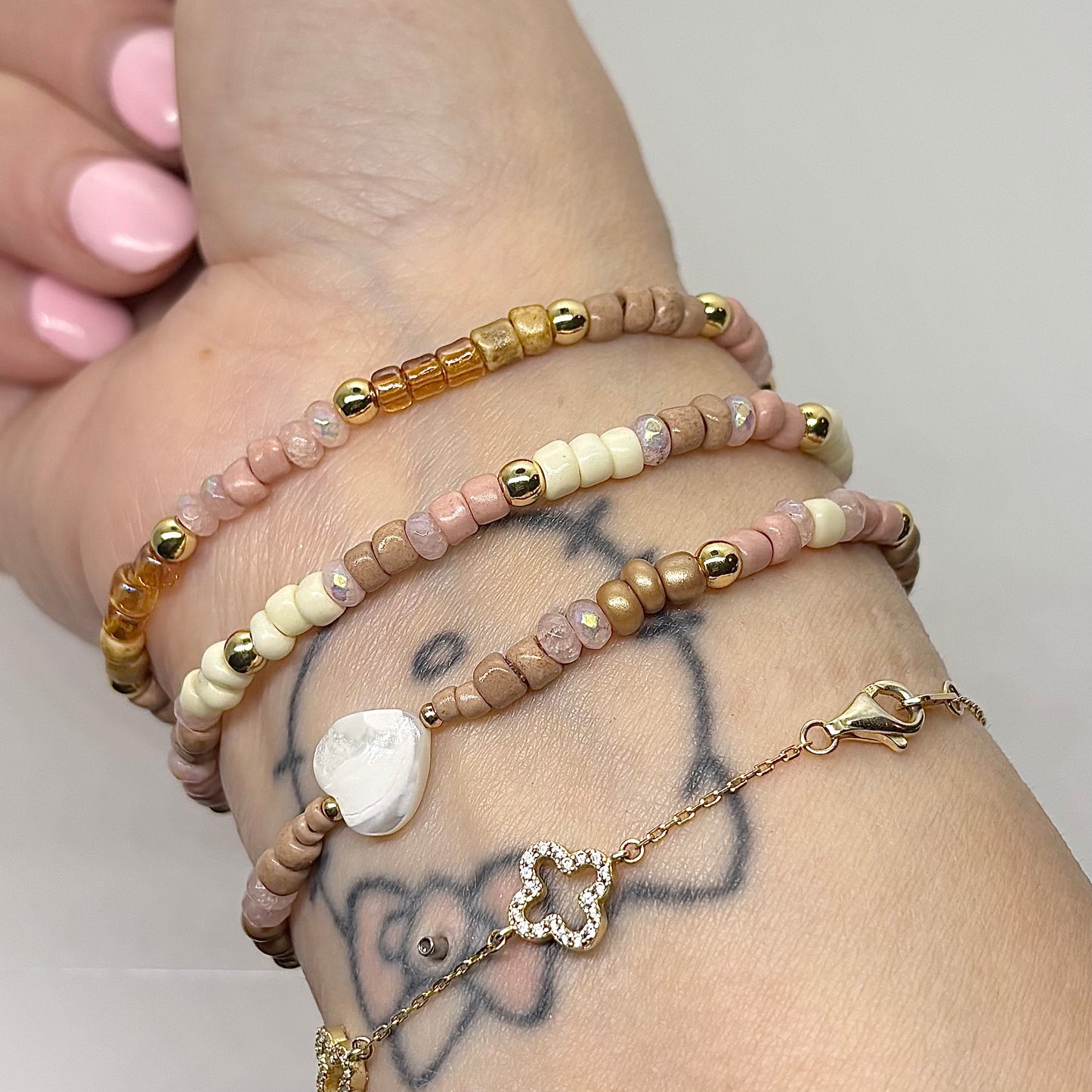 Champagne Bow Stack 🥂🎀✨